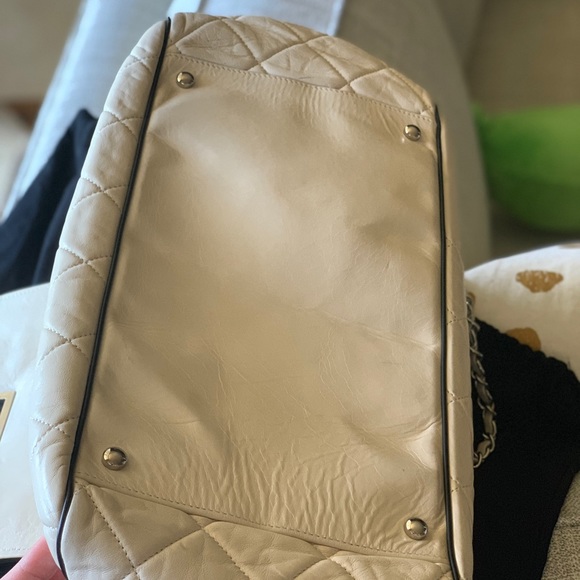 AUTHENTIC CHANEL EAST WEST ACCORDION FLAP BAG - Picture 8 of 8